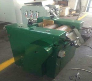 Máy nghiền bột son môi ướt