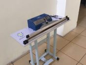 Đánh giá chi tiết máy hàn miệng túi dập chân F700